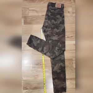 Levis Camo Size 29